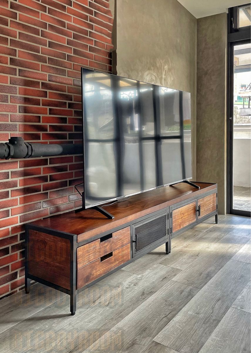 客廳與臥室｜電視櫃 & L 型開放衣櫃