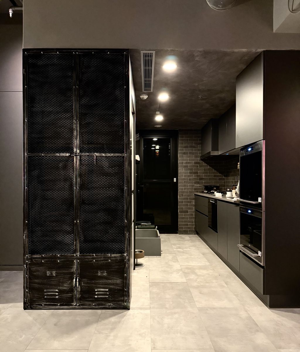 客廳男主人收納櫃案例