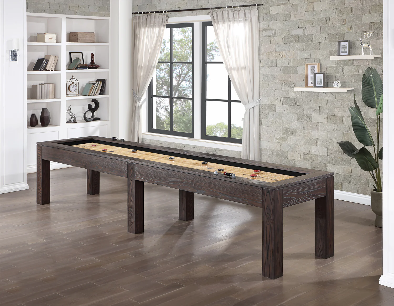 Shuffleboard 沙狐球：歷史、規則與Legacy Billiard的魅力 沙狐球的起源與發展 Shuffleboard，沙狐球，起源於15世紀的英國，當時稱為